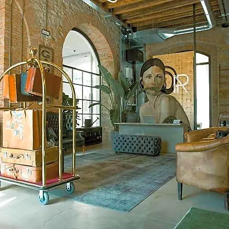 Ar Suites&art Hotel