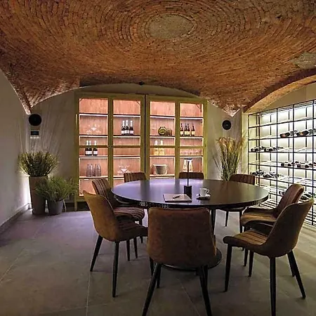 Ar Suites&art Hotel